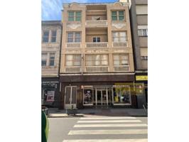 Edificio en venta en Sarria photo 0