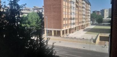 Piso en venta en Valladolid, Huerta del rey photo 0