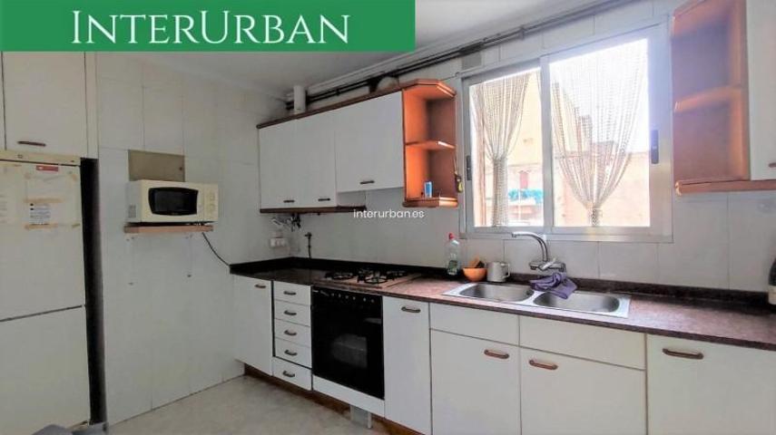 Casas de pueblo en venta en La Pobla de Vallbona, Casco urbano photo 0