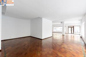 Local comercial en venta en Almuñécar, Centro photo 0