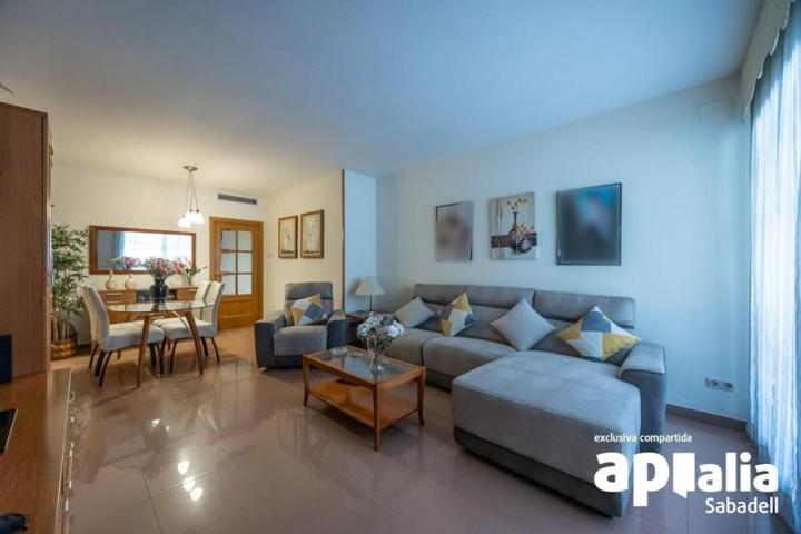 Planta baja en venta en Sabadell, Can puiggener photo 0
