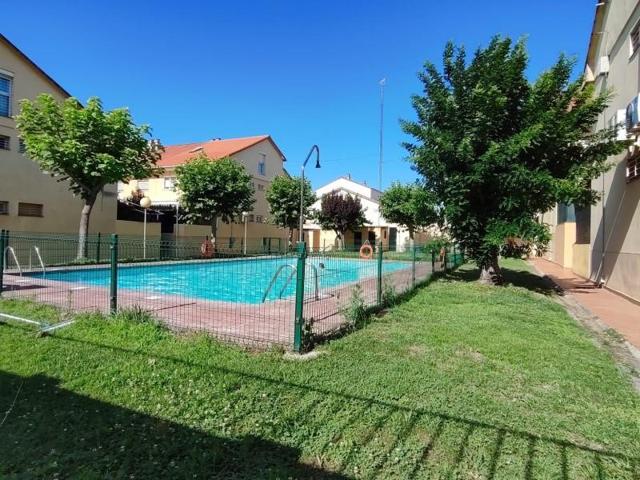 Adosada en venta en Badajoz, Avenida de Elvas photo 0