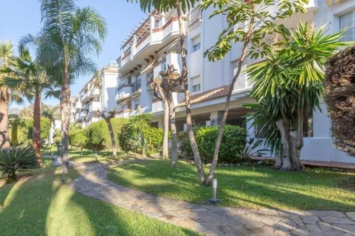 Apartamento en venta en Benalmádena, Avda. De las Palmeras photo 0