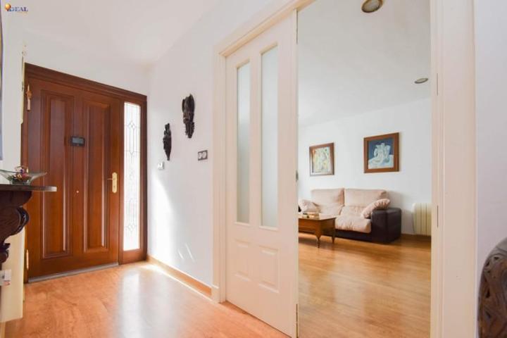 Casa con terreno en venta en Chauchina, Zona aeropuerto photo 0