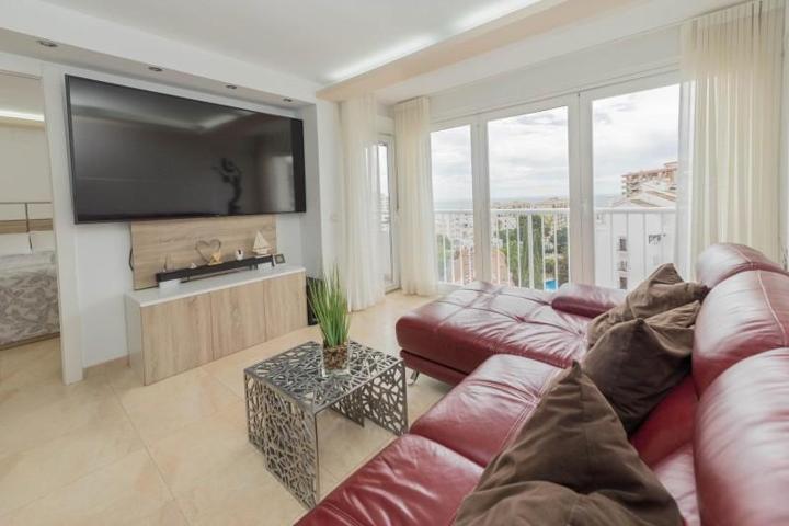 Apartamento en venta en Benalmádena, Benalmádena Costa photo 0