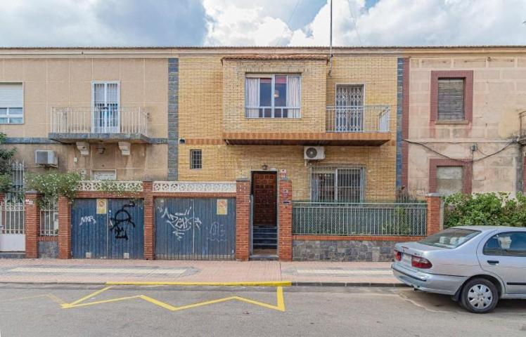 Adosada en venta en Cartagena, Centro photo 0