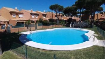 Adosada en venta en Chiclana de la Frontera, Sanctipetri photo 0