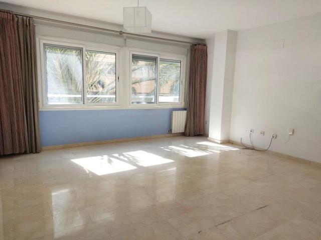 Piso en venta en Alicante, Santo Domingo photo 0