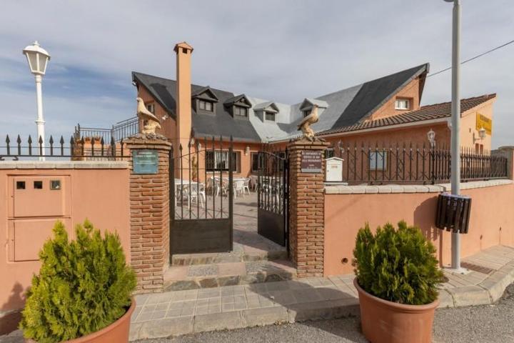 Local comercial en venta en Zubia, CUMBRES VERDES photo 0