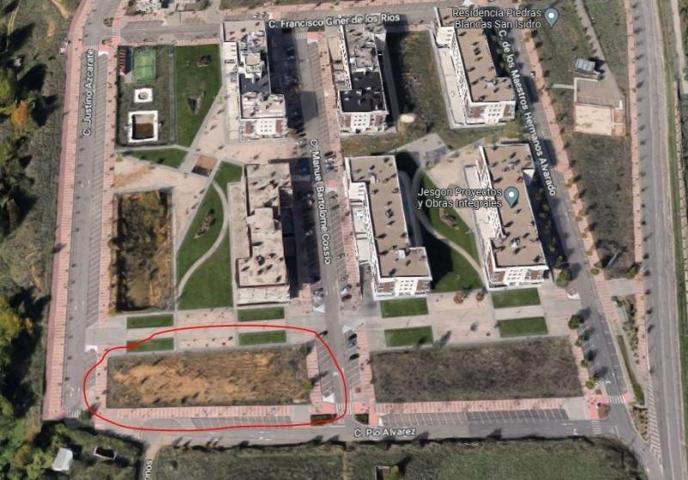 Terreno en venta en Carbajal de la Legua, Carbajal photo 0