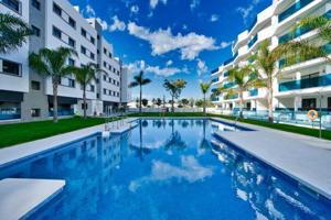 Apartamento en venta en Mijas, Las lagunas - las flores photo 0