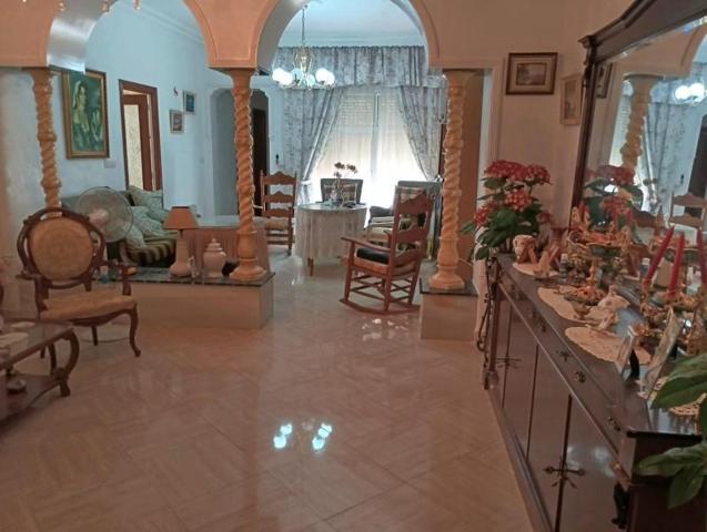 Casa en venta en San Juan del Puerto, Céntrica photo 0