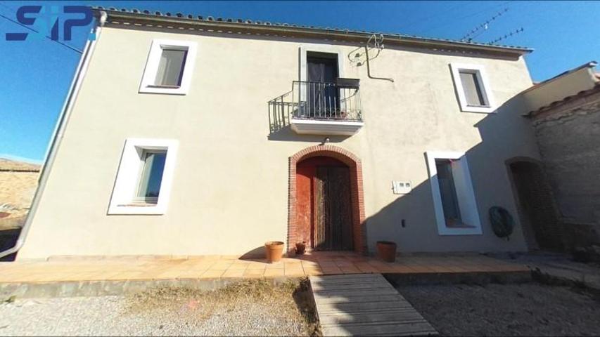 Casa con terreno en venta en Font-rubí, Font-Rubí photo 0
