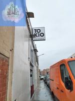 Local comercial en venta en Manises, Casa de cultura photo 0