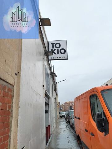 Local comercial en venta en Manises, Casa de cultura photo 0