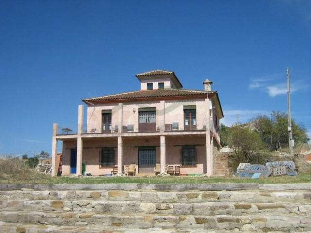 Casa con terreno en venta en Ronda photo 0