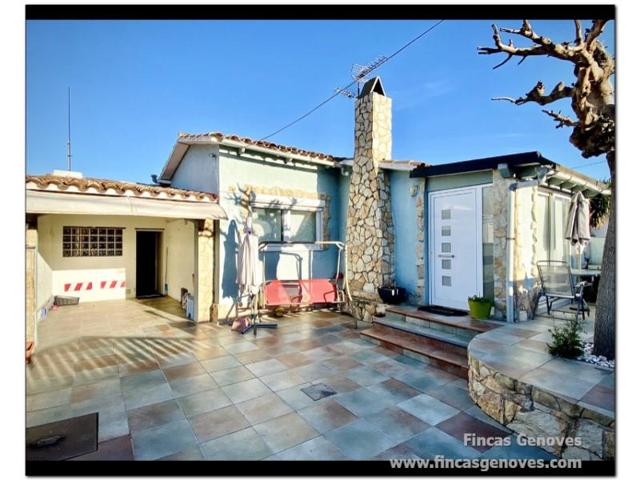 Casa en venta en Empuriabrava photo 0