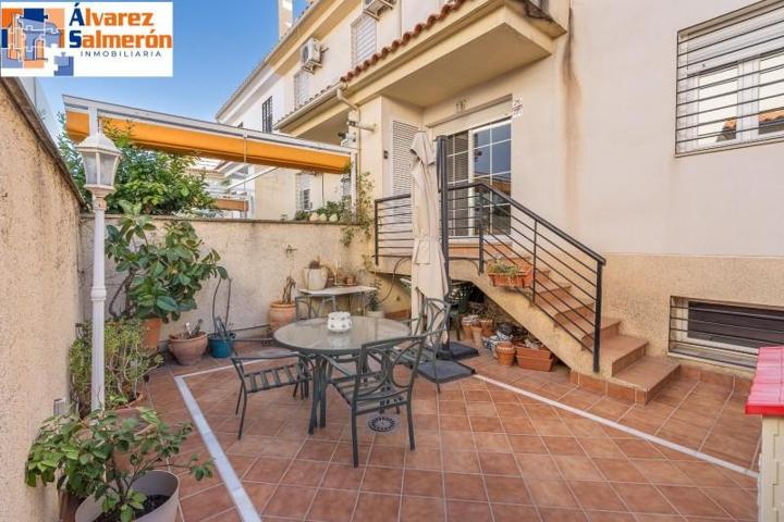 Adosada en venta en Armilla, San Miguel photo 0
