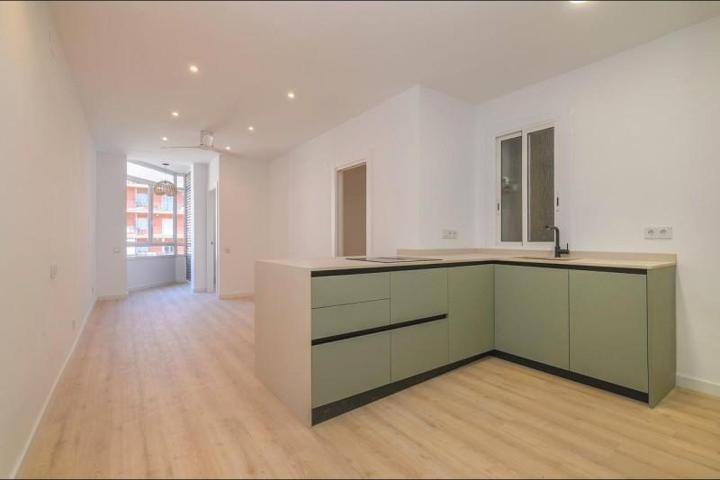 Piso en venta en Barcelona, El Baix Guinardó photo 0