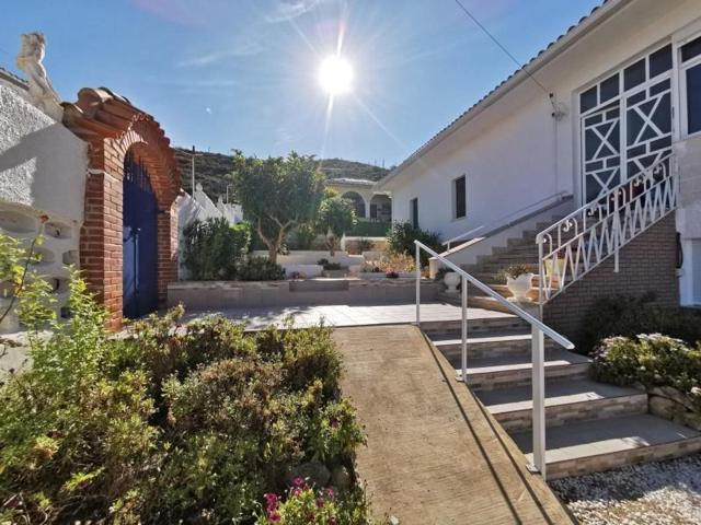 Chalet en venta en Gandia, Marxuquera photo 0