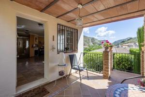 Chalet en venta en Pinos Genil, Pinos Genil photo 0