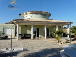 Chalet en venta en San Vicente del Raspeig, Los Girasoles - Zona Alta - San Vicente photo 0
