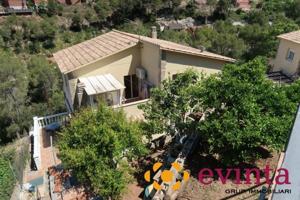 Casa en venta en Vallirana, Selva negra photo 0