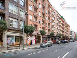 Local comercial en venta en Bilbao, San Pedro de Deusto photo 0