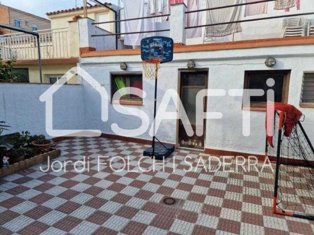 Casa en venta en Sabadell photo 0