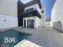 Chalet en venta en Almoradi photo 0