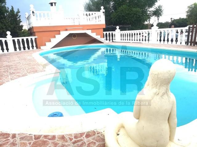 Chalet en venta en Alzira photo 0