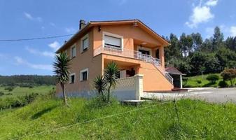 Chalet en venta en Soto del Barco, CASERAS photo 0