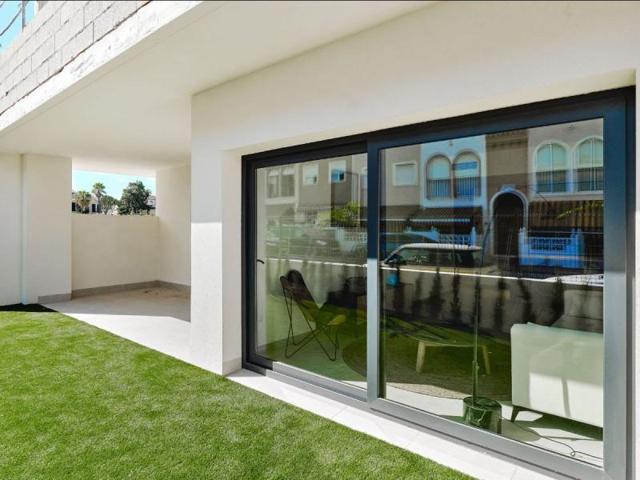 Planta baja en venta en Torrevieja, Torrevieja photo 0