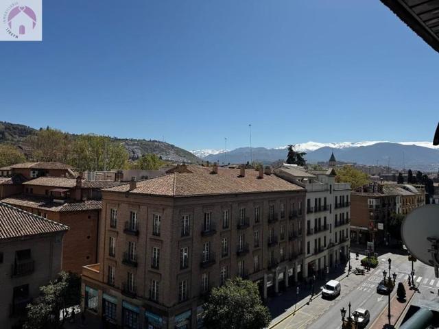 Piso en venta en Granada, Centro photo 0