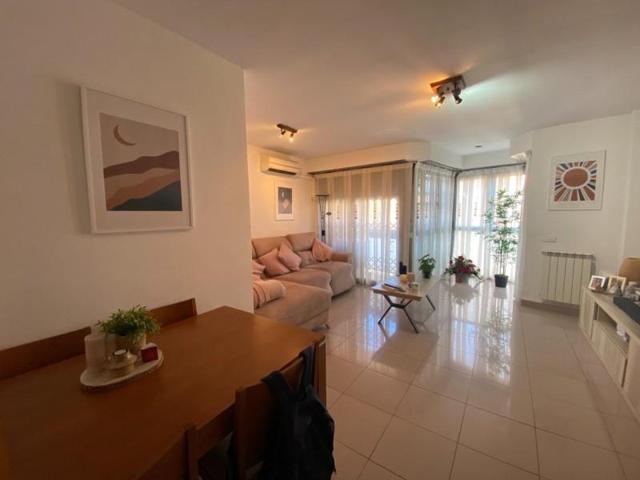 Duplex en venta en Barcelona, Les Roquetes photo 0