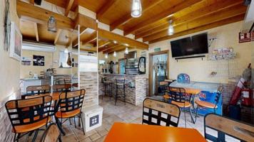 Local comercial en venta en Oliva, Oliva Nova photo 0