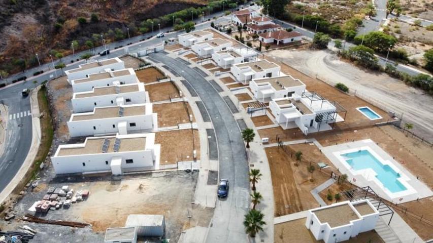 Chalet en venta en Ayamonte, Costa Esuri photo 0