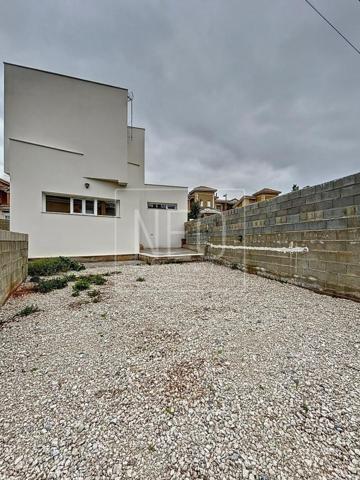 Chalet en venta en Huétor Vega, Zona metropolitana photo 0