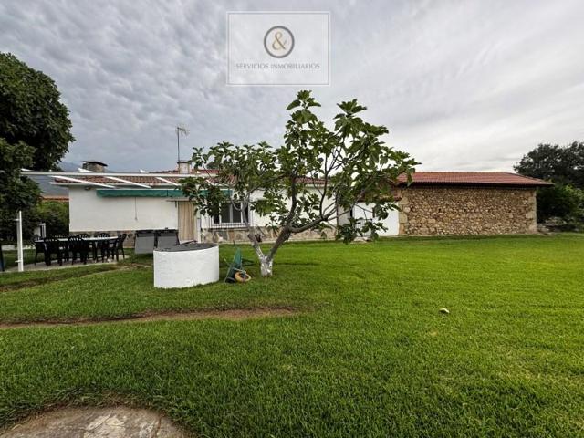 Chalet en venta en Madrigal de la Vera photo 0