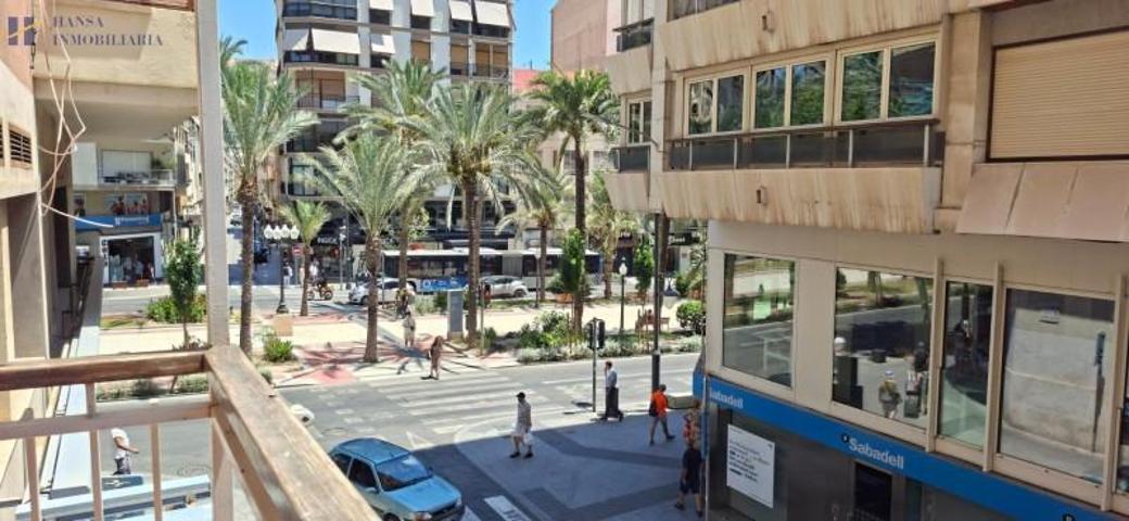 Piso en venta en Alicante, Centro photo 0