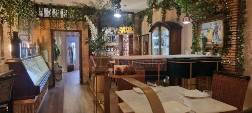 Local comercial en venta en Albacete, Parque sur photo 0