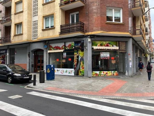 Local comercial en venta en Bilbao, Indautxu photo 0
