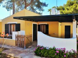 Bungalow en venta en Ciutadella de Menorca, Son xoriguer photo 0
