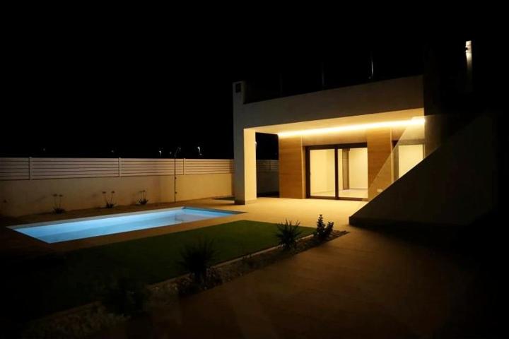 Chalet en venta en Aspe, Centro photo 0