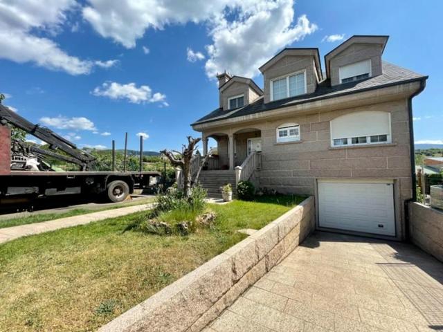 Chalet en venta en Ponferrada, Campo photo 0