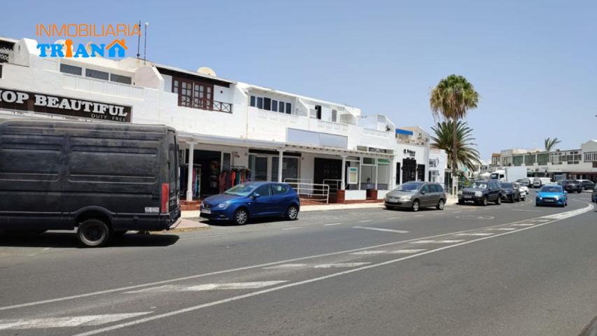 Local comercial en venta en Tías, Puerto Del Carmen photo 0