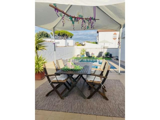 Chalet en venta en Chiclana de la Frontera photo 0