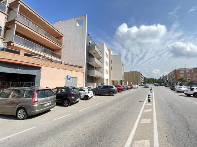 Local comercial en venta en Alberic photo 0