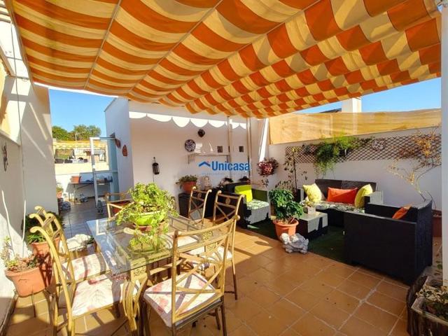 Adosada en venta en Málaga, Campanillas photo 0