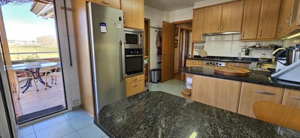 Chalet en venta en Balenyá photo 0